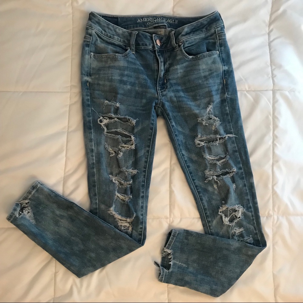 American Eagle Outfitters Ripped Jeans